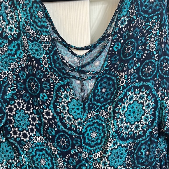 Blue/Teal Bell Sleeve Mandala Pattern Dress from Torrid, size 1. - Picture 4 of 5